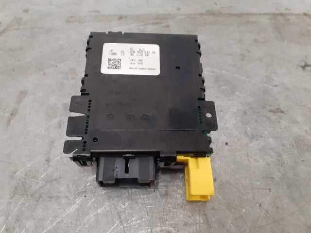 Módulo de direção (Centralina eletrônica) dos interruptores instalados na coluna da direção 3C0953549AE VAG