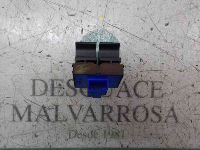 Botão de acionamento do fecho de tampa de porta-malas (de 3ª/5ª porta (de tampa de alcapão) 3C0959903BREH VAG