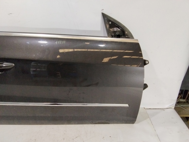 Porta dianteira direita 3C8831056F VAG