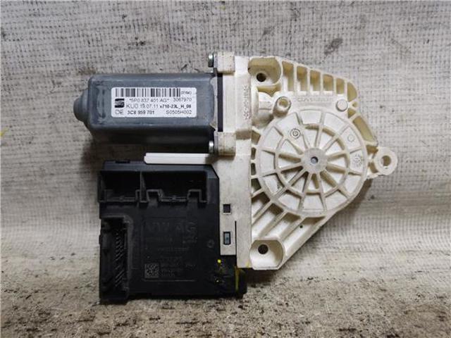 Motor de acionamento de vidro da porta dianteira esquerda 3C8959701 VAG