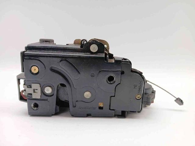 Fecho da porta traseira esquerda 3D4839015 VAG