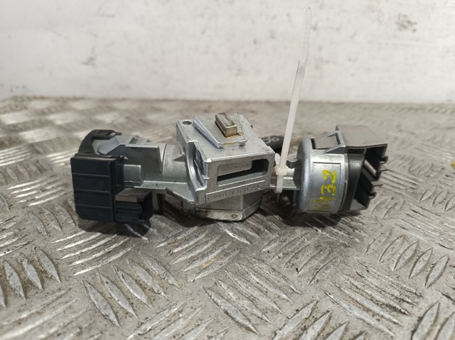 3M513F880AC Ford