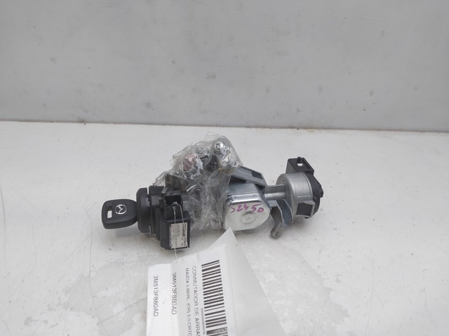 3M513F880AD Mazda