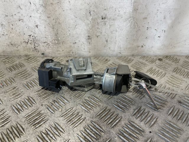 3M513F880AD Ford