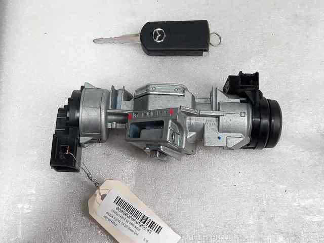 3M513F880AE Mazda