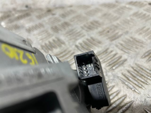 3M513F880AE Ford