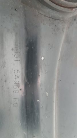 Braço oscilante (tração) longitudinal inferior esquerdo de suspensão traseira 3M515A969FG FORD
