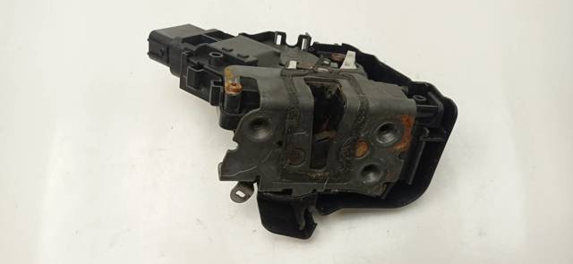 Fecho da porta dianteira direita 3M5AR21812 FORD