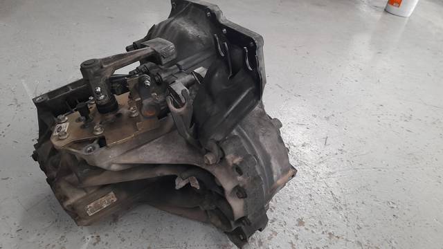 3M5R7002YF Ford