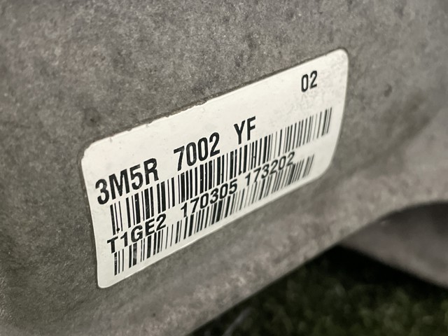 Caixa de Mudança montada (caixa mecânica de velocidades) 3M5R7002YF FORD