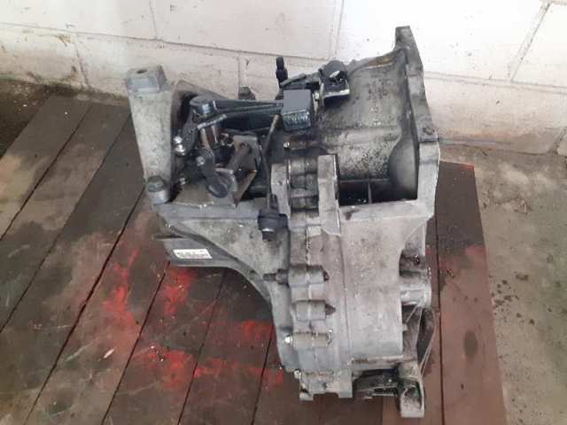 3M5R7002YG Mazda