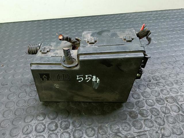 3M5T14A142AB Ford