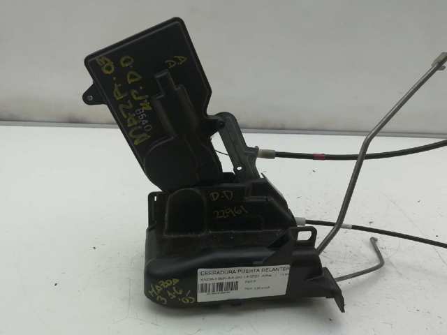 Fecho da porta dianteira direita 3N6AA21812D MAZDA