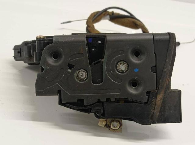 Fecho da porta dianteira direita 3N6AA21812D MAZDA