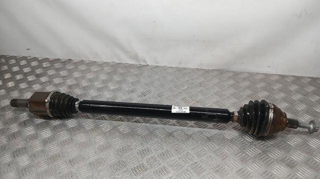 Semieixo (acionador) dianteiro direito 3Q0407272CE VAG