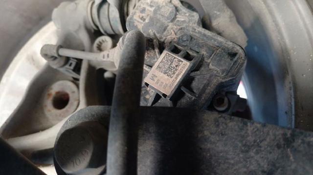 Suporte do freio traseiro esquerdo 3Q0615423 VAG