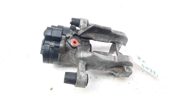 Suporte do freio traseiro direito 3Q0615424A VAG