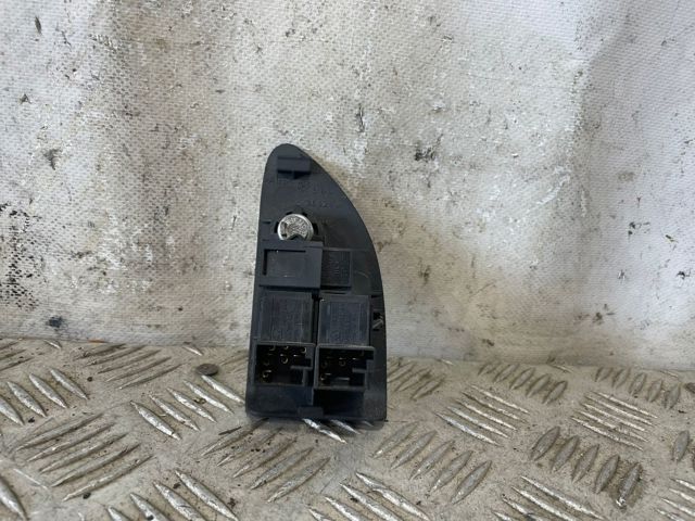 Botão de salão de acionamento de tampa de porta-malas (de 3ª/5ª porta (de tampa de alcapão) 3U0959831 VAG