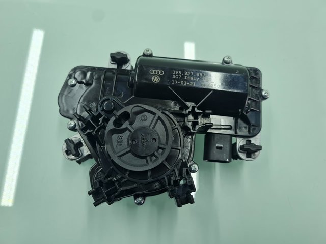 Motor acionador de abertura/fechamento de porta-malas (de 3ª/5ª porta traseira) 3V5827887B VAG