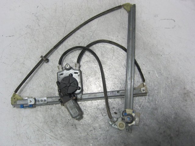 Mecanismo de acionamento de vidro da porta dianteira direita 400569T2 RENAULT