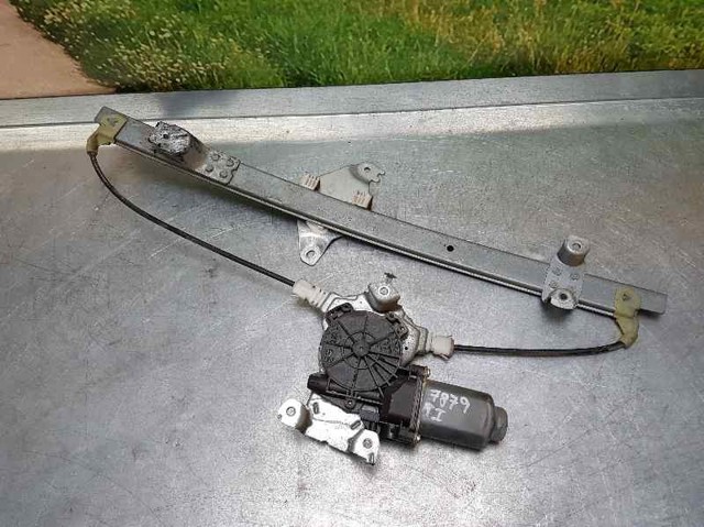 Motor de acionamento de vidro da porta traseira esquerda 400927B NISSAN
