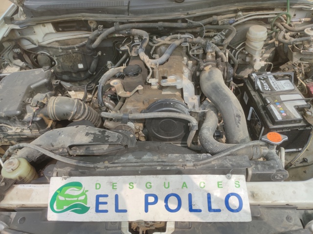 Braço oscilante superior esquerdo de suspensão dianteira 4010A013 MITSUBISHI