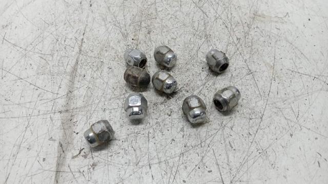 Porca de roda 40224V5510 NISSAN