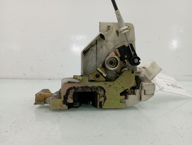 Fecho da porta traseira direita 4057986 FORD