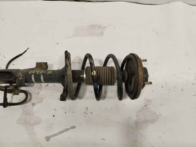 Amortecedor dianteiro direito 4060A174 MITSUBISHI
