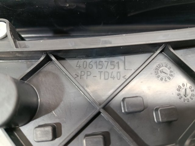 Lanterna traseira esquerda 40610748 FIAT