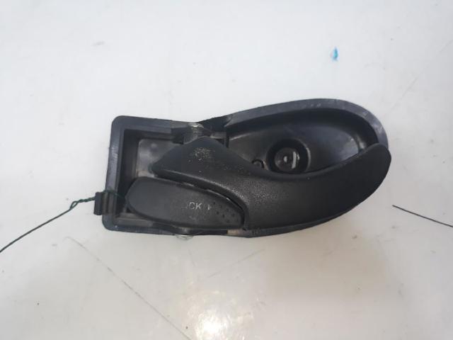 Maçaneta interna esquerda da porta dianteira 4077922 FORD