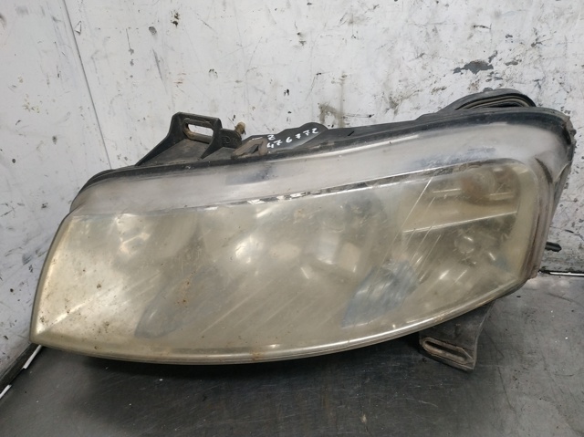 Luz esquerda 40795748 FIAT