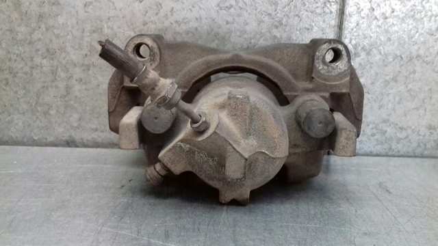 Suporte do freio dianteiro direito 410016711R RENAULT