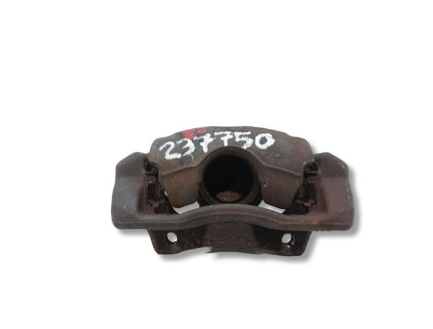 Suporte do freio dianteiro direito 41001AX601 NISSAN
