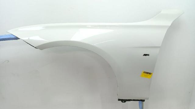 Pára-lama dianteiro esquerdo 41009621597 BMW