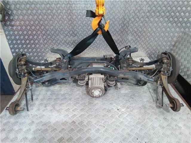 Viga de suspensão traseira (plataforma veicular) 4100A036 MITSUBISHI