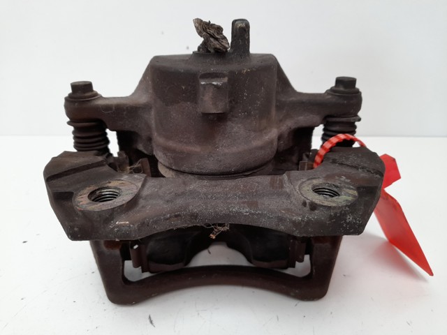 Suporte do freio dianteiro esquerdo 410114U10A NISSAN