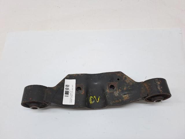 Consola (travessa) dianteira de redutor traseiro 41310AG022 SUBARU