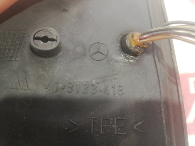 Espelho de retrovisão direito 413133418 MERCEDES