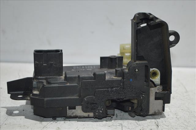 Fecho da porta dianteira esquerda 41412091 OPEL