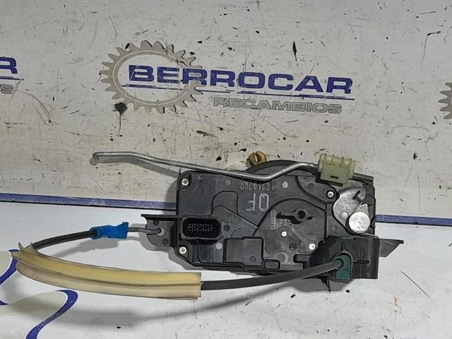 Fecho da porta dianteira esquerda 41412091 OPEL
