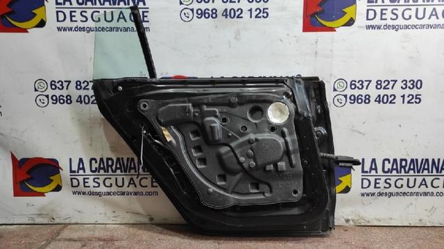 Porta traseira esquerda 41525A2A395 BMW