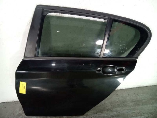 Porta traseira esquerda 41525A2A397 BMW