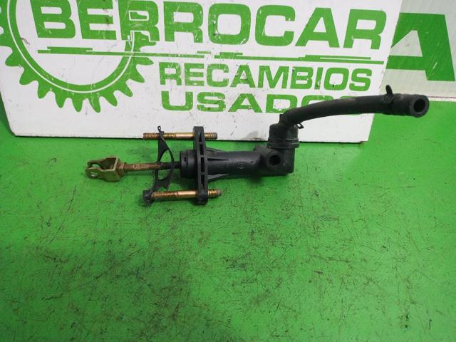 Cilindro mestre de embraiagem 416103E000 HYUNDAI