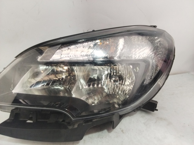 Luz esquerda 42435929 OPEL