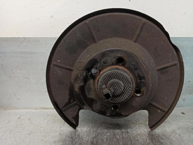Cubo traseiro 4245002120 TOYOTA