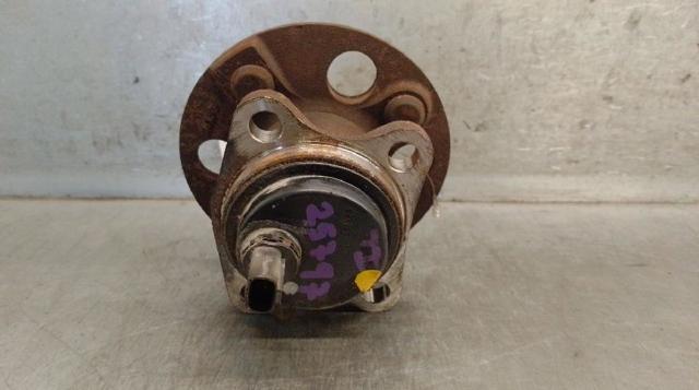 Cubo traseiro 424500D111 TOYOTA