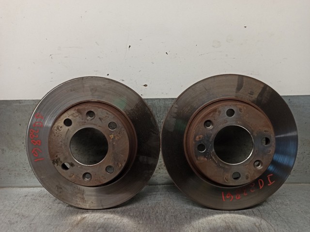 Disco do freio traseiro para Peugeot 205 741A, C