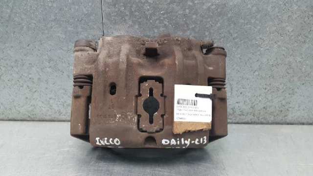 Suporte do freio dianteiro direito 42548188 IVECO
