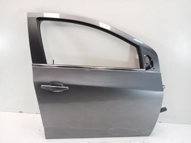 Porta dianteira direita 42662846 GM